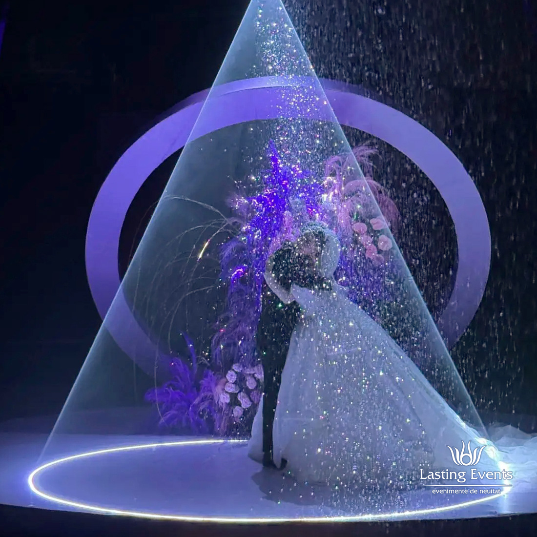 Laser Con pentru Dansul Mirilor laser dansul mirilor masina zapada lasting events2 - Laser Con pentru Dansul Mirilor